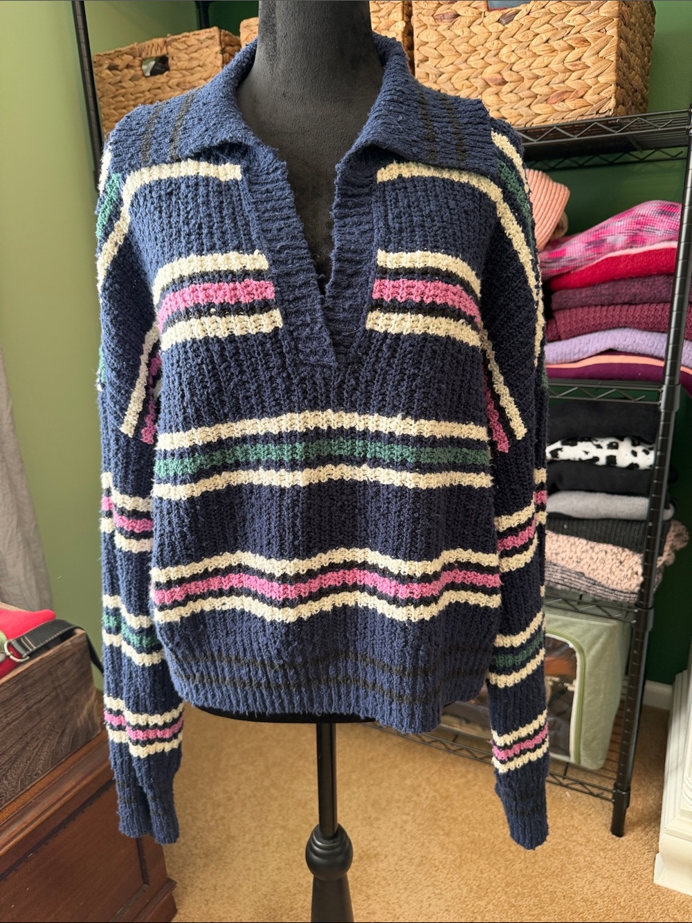 Free People Navy V‑Neck Striped cropped Pullover with Pink, Cream & Green